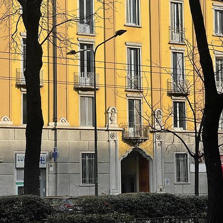 Appartamento A 5 Minuti Dal Centro Di Milano Di Anita E Marco Екстер'єр фото