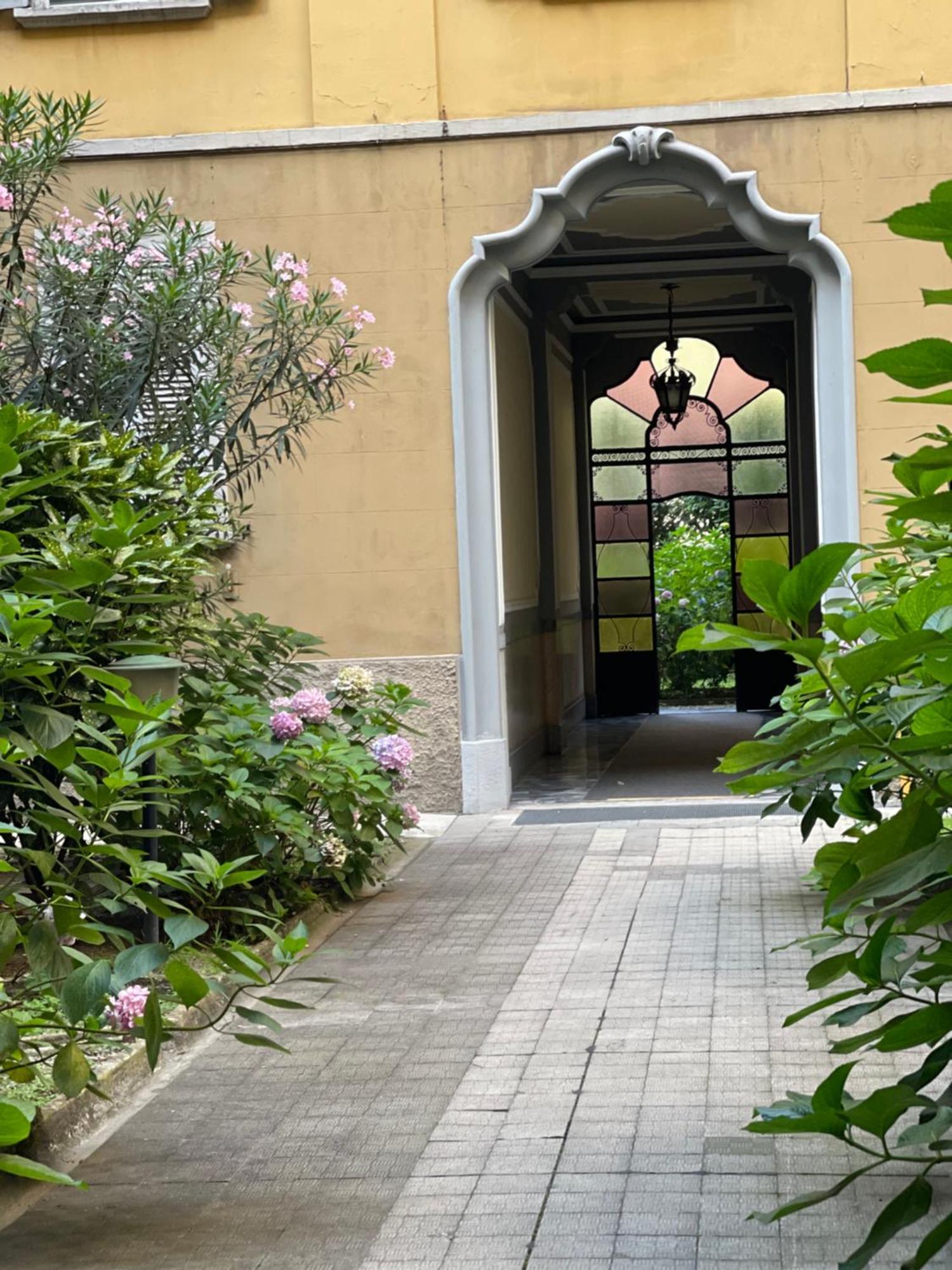 Appartamento A 5 Minuti Dal Centro Di Milano Di Anita E Marco Екстер'єр фото